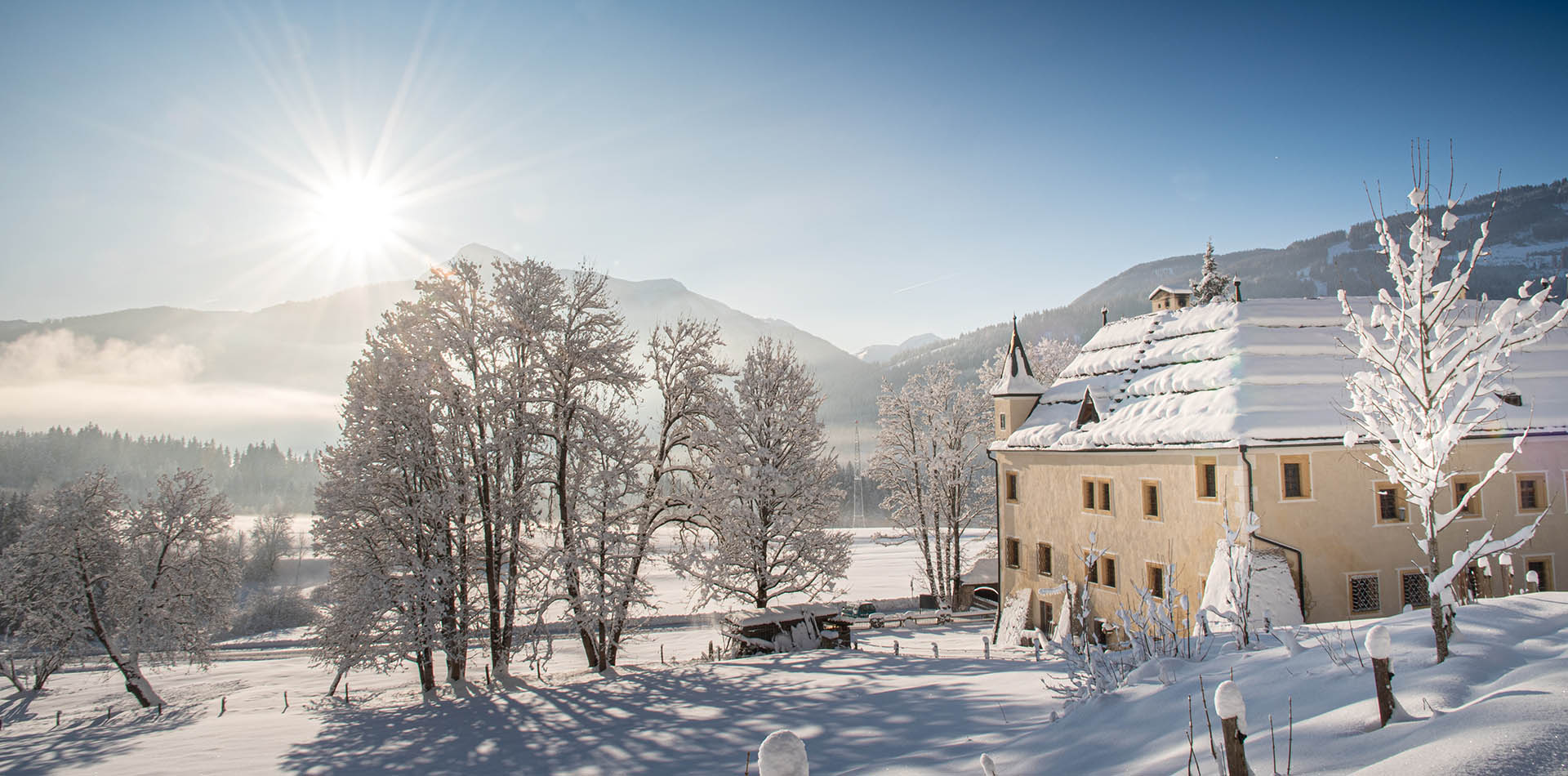 Schloss Höch im Winter - Zauberhafte Umgebung