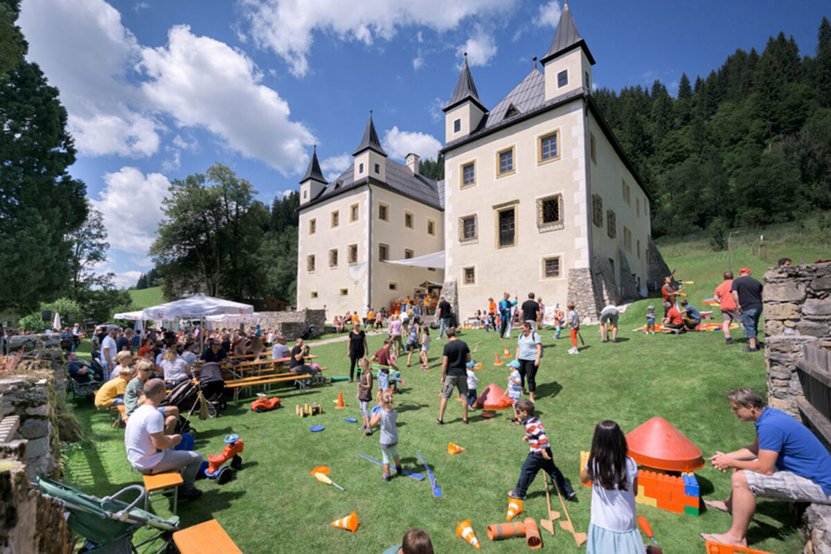 Schlossfest für Groß und Klein - Veranstaltungen auf Schloss Höch in Flachau
